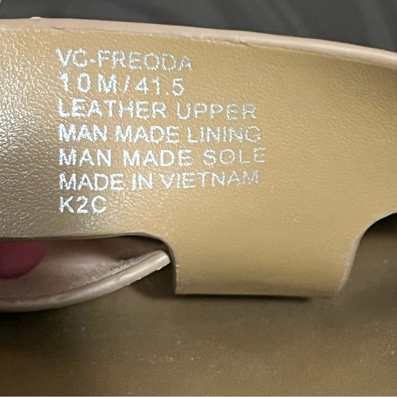 Vince Camuto Women's Freoda Slide Sandal - Picture 13 of 16